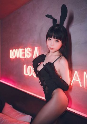 美女脱一干二净