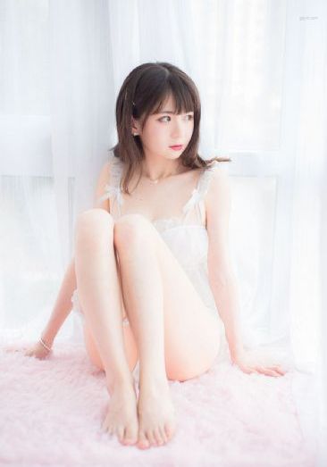 含着她花蒂啃到高潮视频